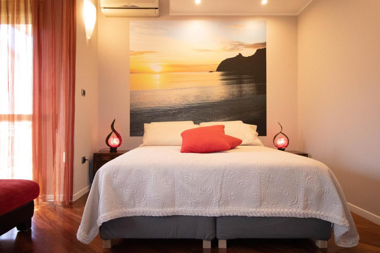 La Casa Di Adele Cagliari B&B Zewnętrze zdjęcie