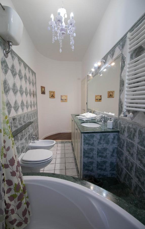 La Casa Di Adele Cagliari B&B Zewnętrze zdjęcie