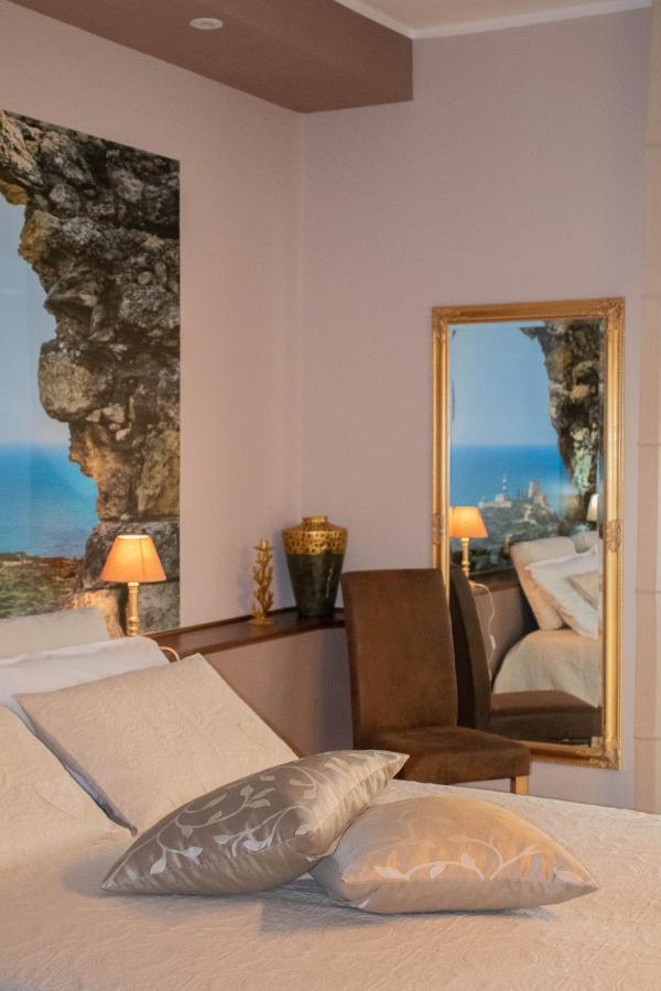 La Casa Di Adele Cagliari B&B Zewnętrze zdjęcie